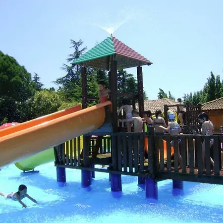 Santa Beach Apartment *